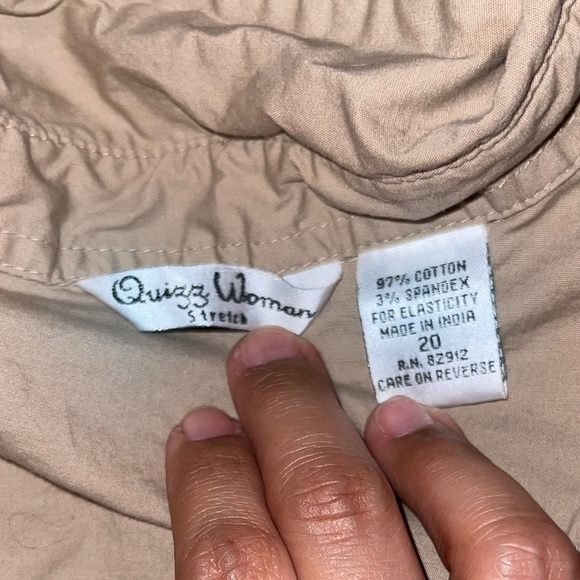 Corset style closures buttons beige button down blouse - Picture 4 of 7